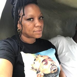 Meet your Posher, Shawnell